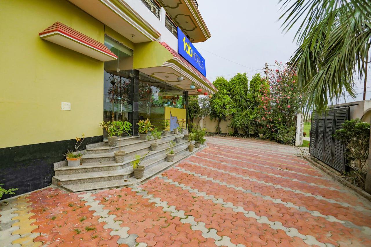 Fabhotel Kriti Green فاراناسي المظهر الخارجي الصورة